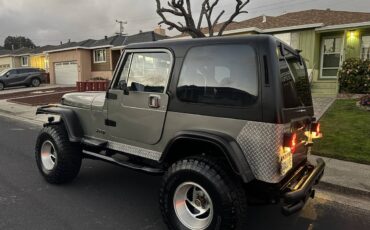 Jeep-Wrangler-1987-silver-186683-2