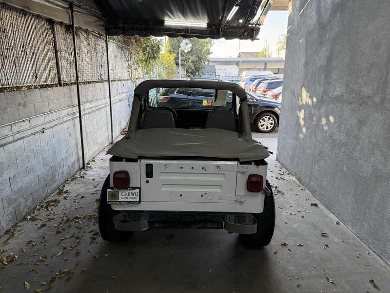 Jeep-Wrangler-1988-White-Gray-428137-7