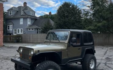 Jeep-Wrangler-1988-green-64374-1