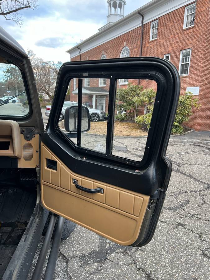 Jeep-Wrangler-1988-green-64374-11