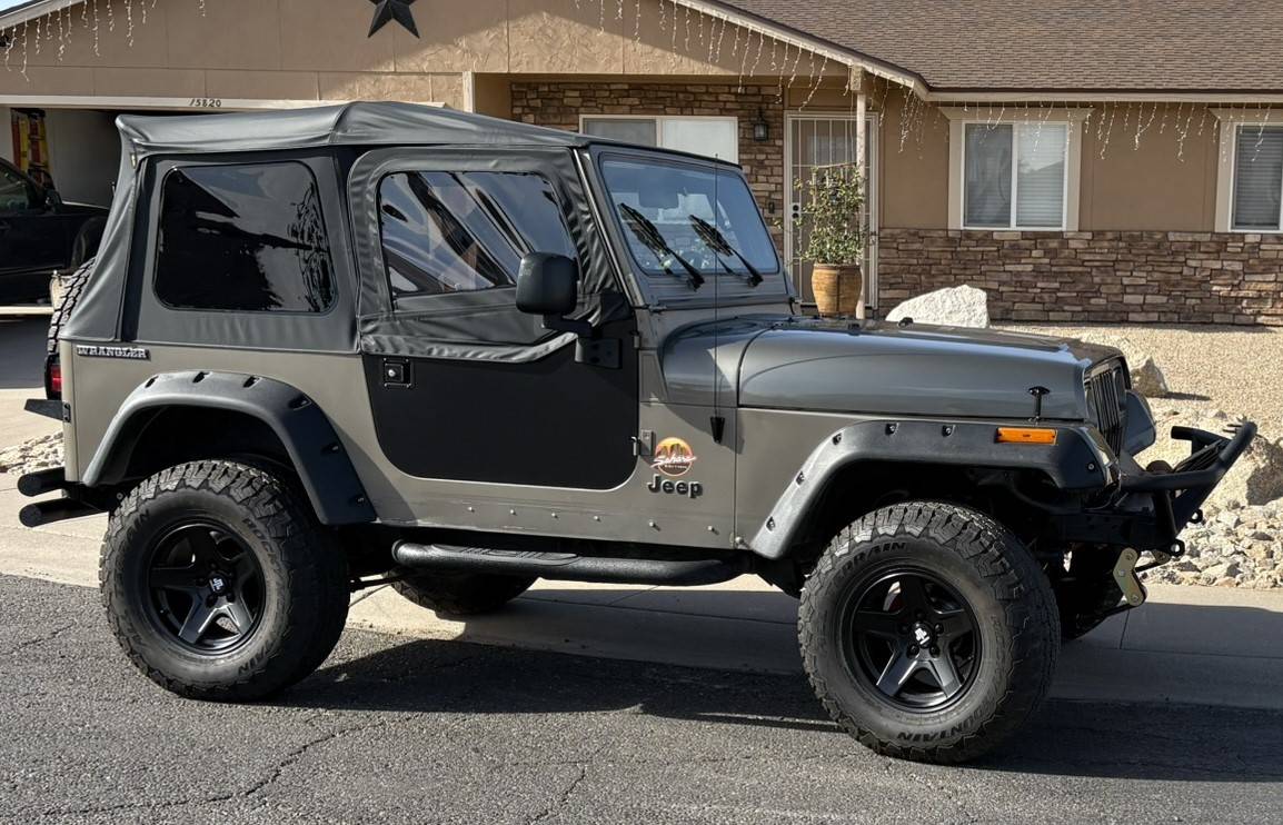 Jeep-Wrangler-yj-1990-3