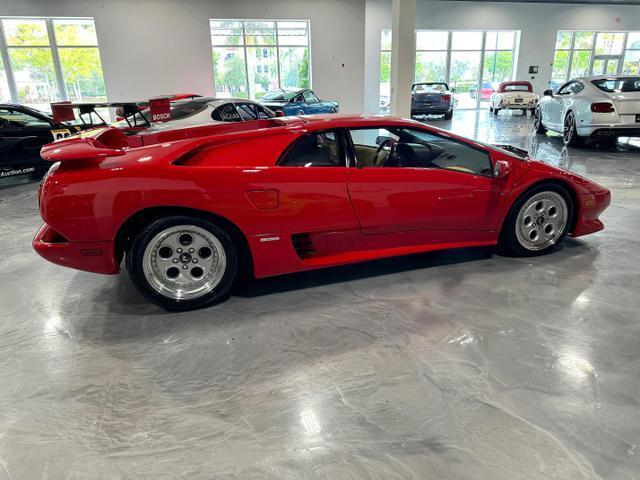 Lamborghini-Diablo-1994-11