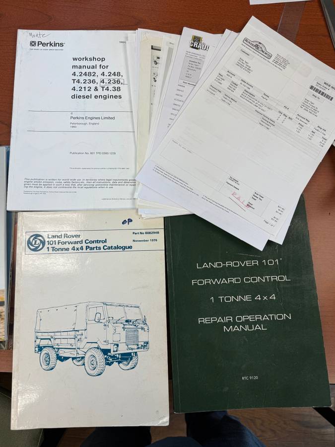 Land-rover-101-diesel-1976-3