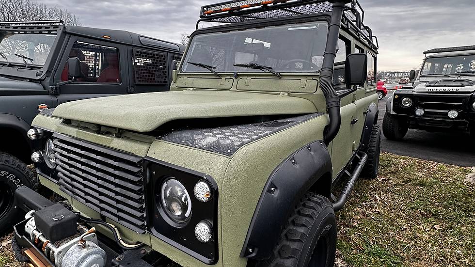 Land-rover-Defender-110-1990-2