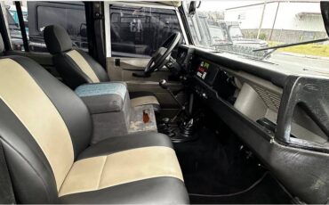 Land-rover-Defender-110-1990-6