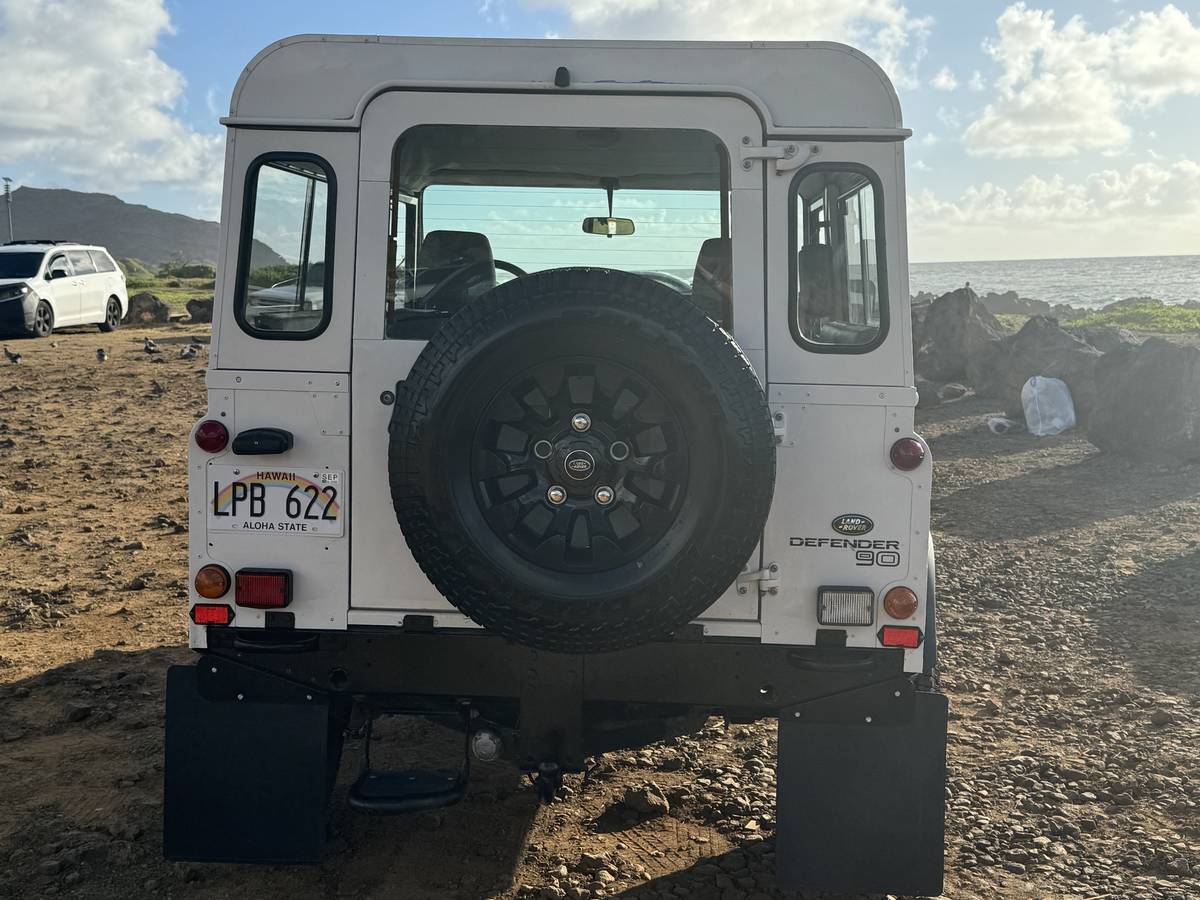 Land-rover-Defender-90-diesel-1994-white-225308-3