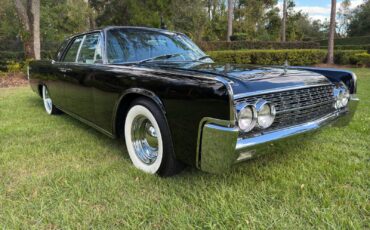 Lincoln-Continental-1965-3