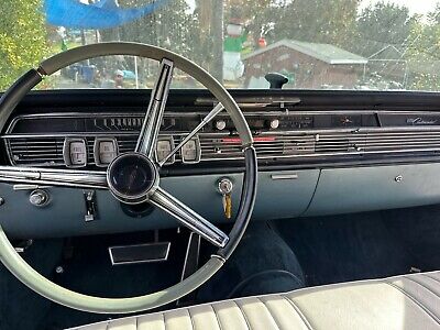 Lincoln-Continental-1965-White-128748-8