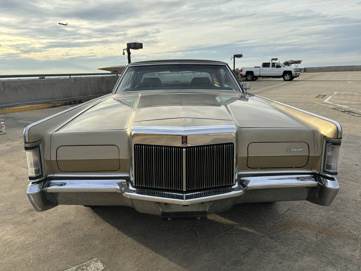 Lincoln-Continental-1970-78858-1