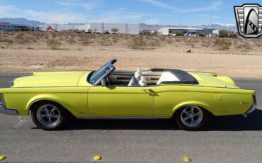 Lincoln-Continental-1971-Yellow-White-112841-2