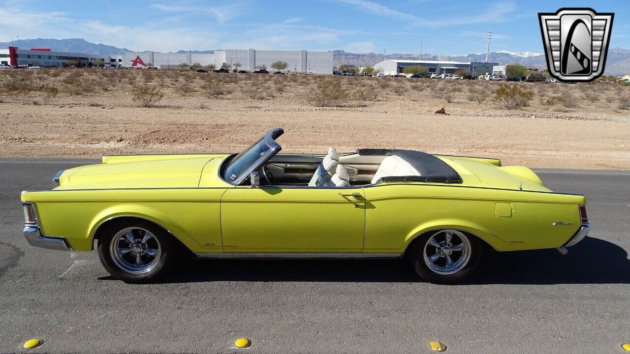 Lincoln-Continental-1971-Yellow-White-112841-2