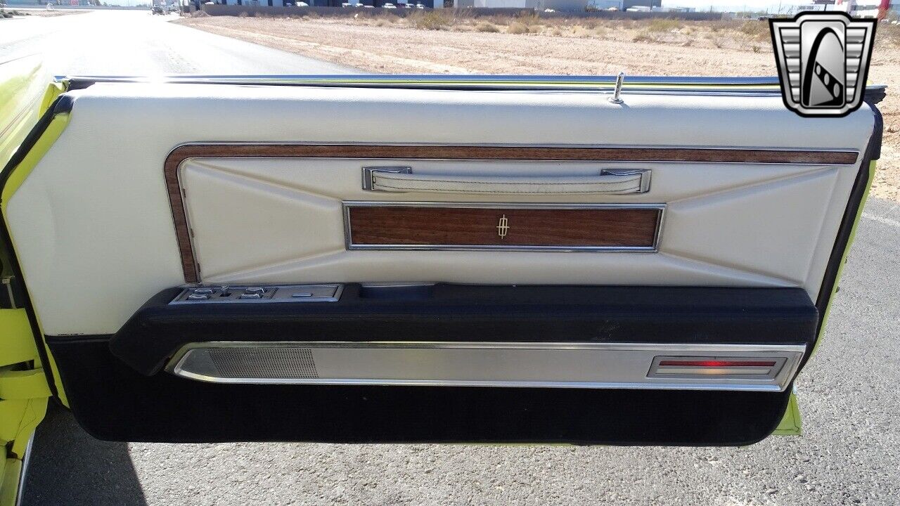 Lincoln-Continental-1971-Yellow-White-112841-9