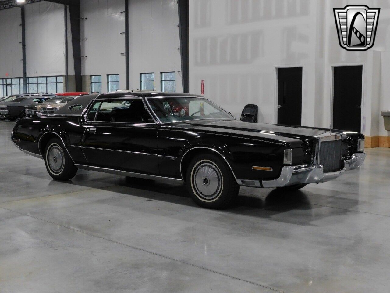 Lincoln-Continental-1972-5