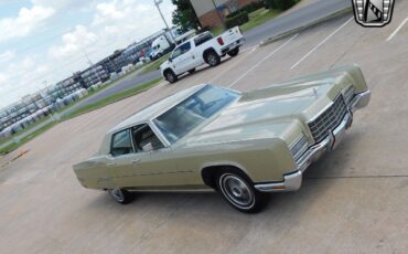 Lincoln-Continental-1972-6