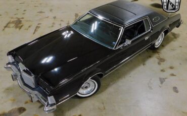 Lincoln-Continental-1975-Black-Black-119135-3