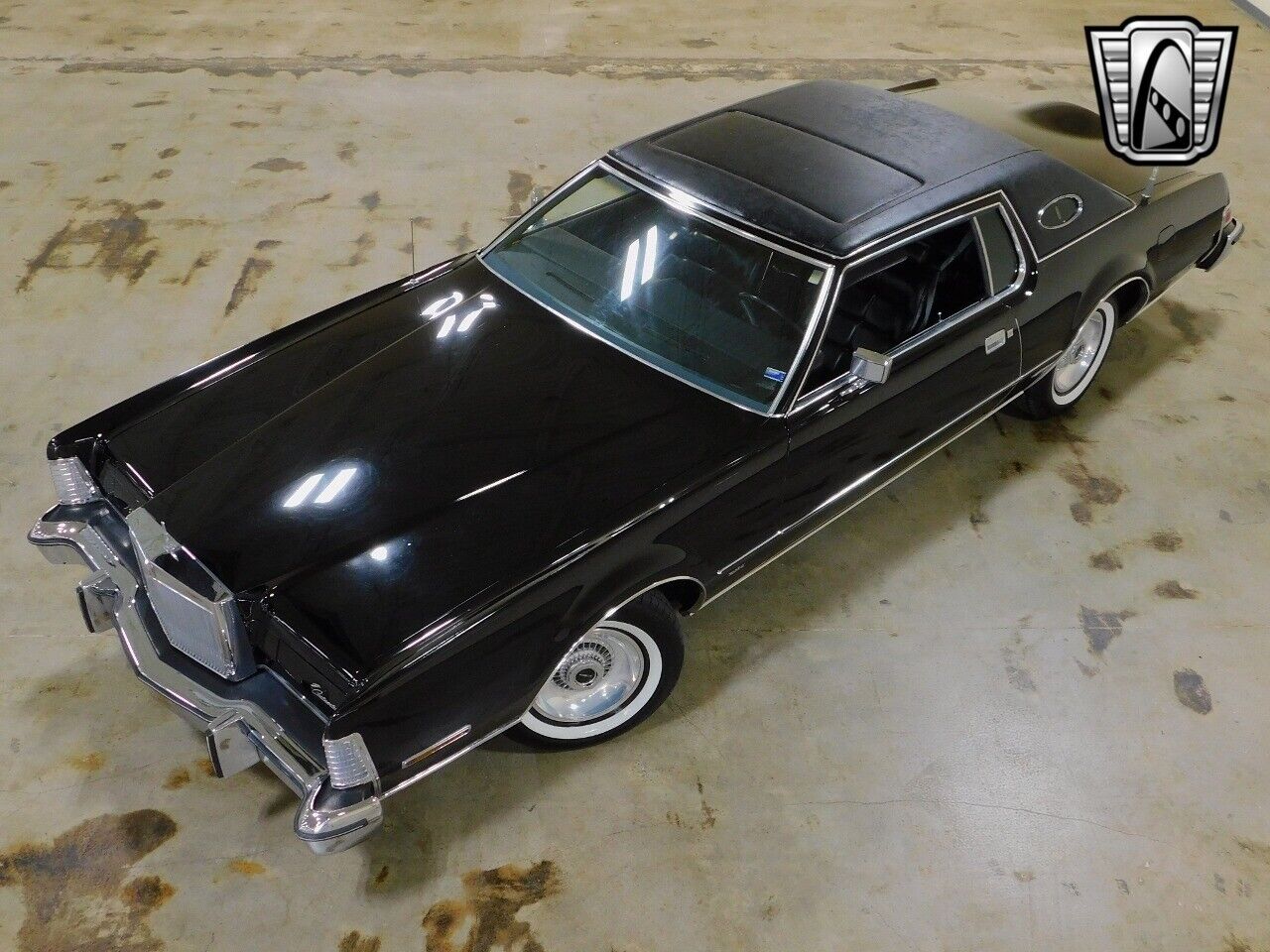 Lincoln-Continental-1975-Black-Black-119135-3