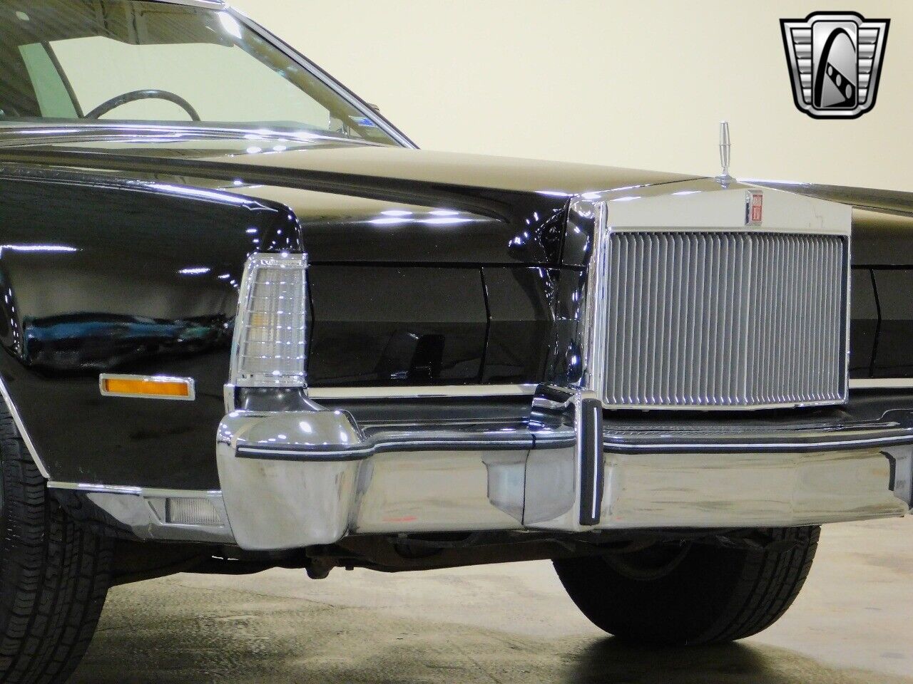 Lincoln-Continental-1975-Black-Black-119135-7