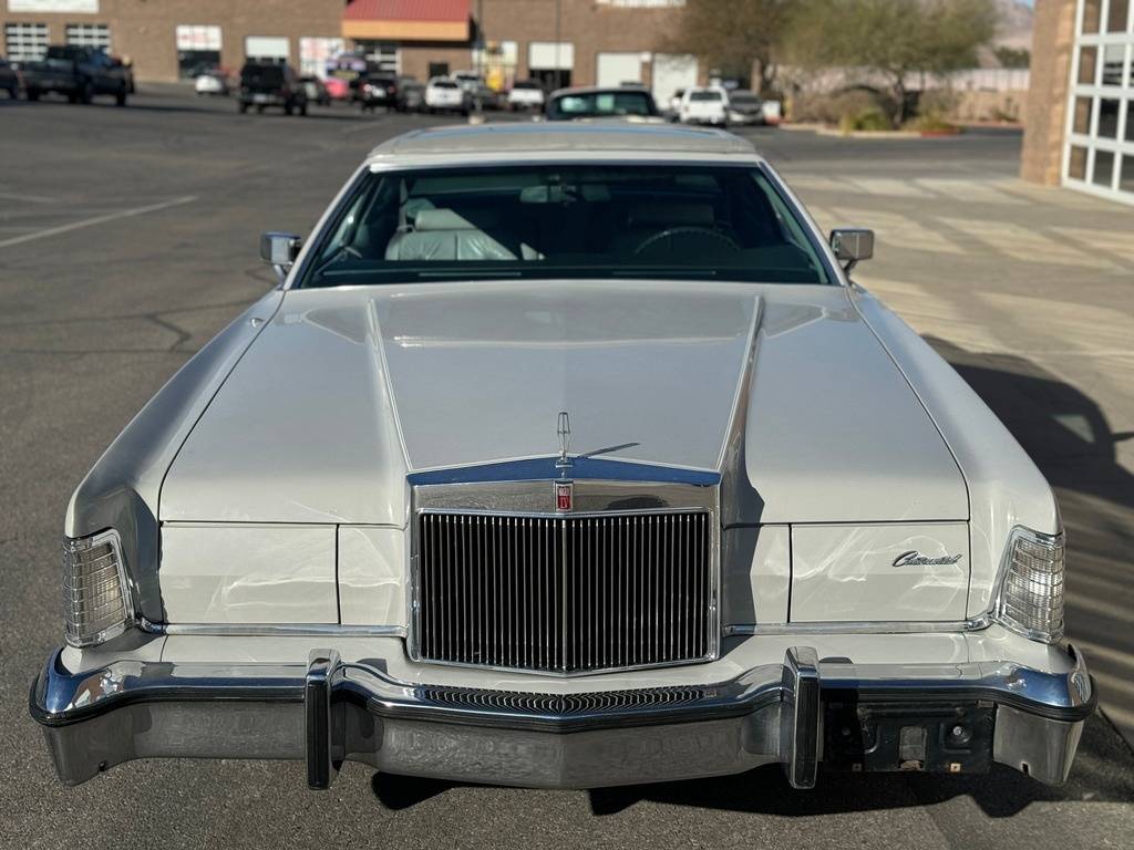 Lincoln-Continental-1976-10