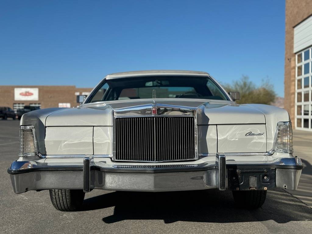 Lincoln-Continental-1976-9