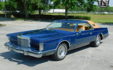 Lincoln-Continental-1977-2