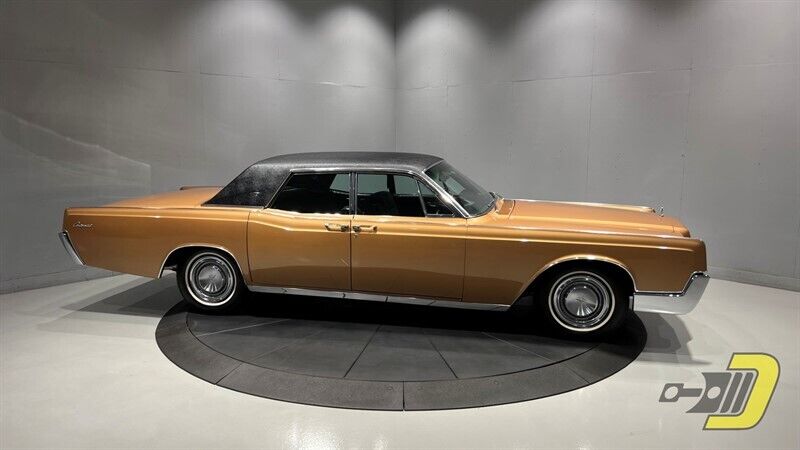 Lincoln-Continental-Berline-1967-10