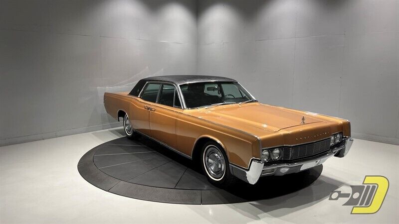 Lincoln-Continental-Berline-1967-12