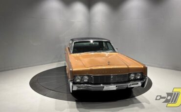 Lincoln-Continental-Berline-1967-13