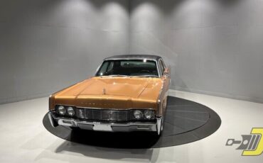 Lincoln-Continental-Berline-1967-14