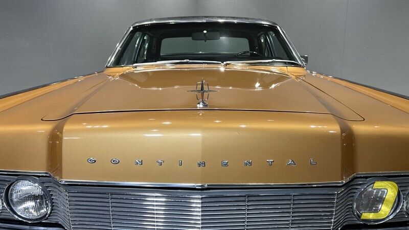 Lincoln-Continental-Berline-1967-19