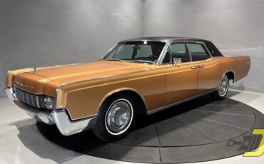 Lincoln-Continental-Berline-1967-26