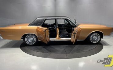 Lincoln-Continental-Berline-1967-38