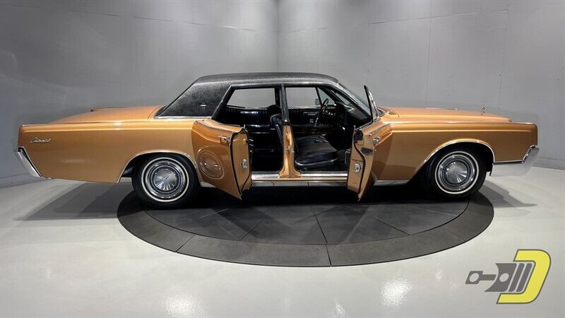 Lincoln-Continental-Berline-1967-38