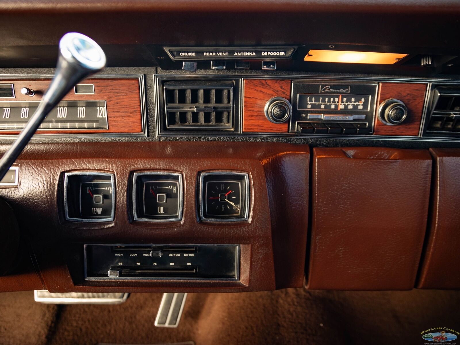 Lincoln-Continental-Berline-1970-Brown-Other-Color-0-35