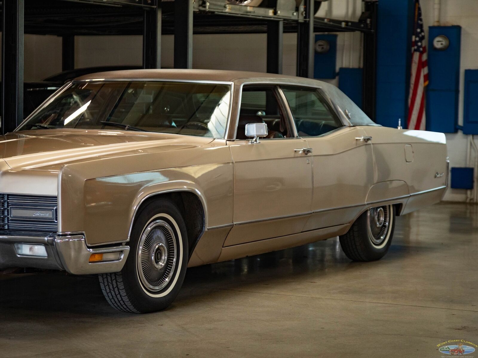 Lincoln-Continental-Berline-1970-Brown-Other-Color-0-8