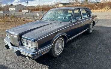 Lincoln Continental Berline 1982