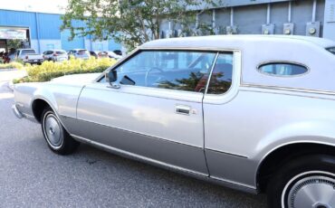 Lincoln-Continental-Coupe-1973-Silver-Red-137356-11