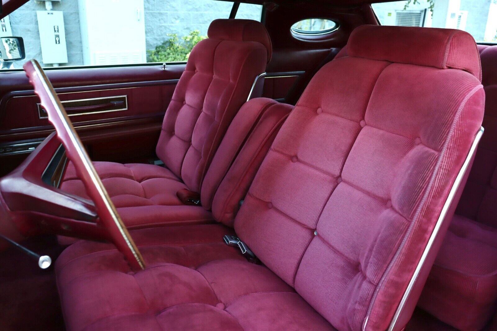 Lincoln-Continental-Coupe-1973-Silver-Red-137356-18