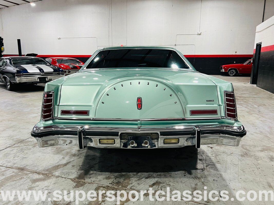 Lincoln-Continental-Coupe-1977-Green-Green-0-3