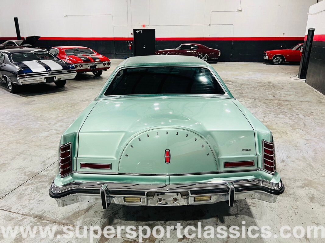 Lincoln-Continental-Coupe-1977-Green-Green-0-4