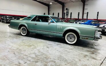 Lincoln-Continental-Coupe-1977-Green-Green-0-6