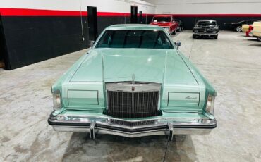 Lincoln-Continental-Coupe-1977-Green-Green-0-9