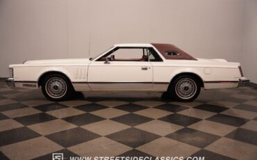 Lincoln-Continental-Coupe-1977-White-Red-122032-9