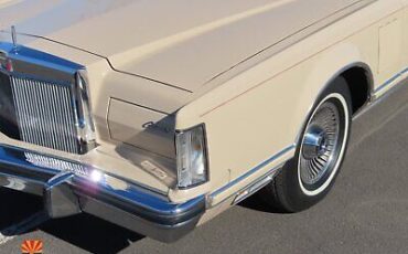 Lincoln-Continental-Coupe-1978-Tan-Tan-10562-11