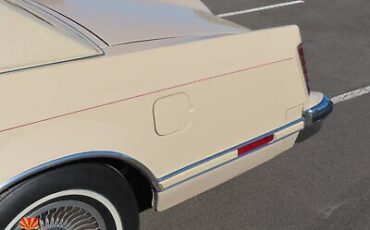 Lincoln-Continental-Coupe-1978-Tan-Tan-10562-12