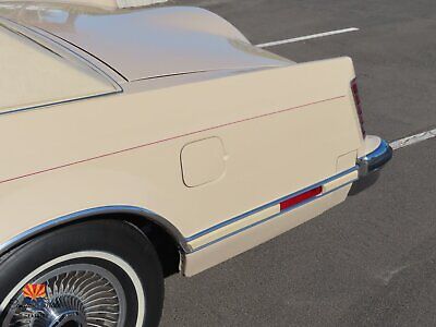 Lincoln-Continental-Coupe-1978-Tan-Tan-10562-12