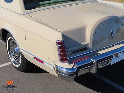 Lincoln-Continental-Coupe-1978-Tan-Tan-10562-13