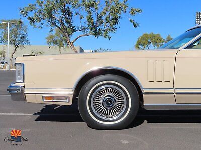 Lincoln-Continental-Coupe-1978-Tan-Tan-10562-16