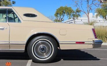 Lincoln-Continental-Coupe-1978-Tan-Tan-10562-18