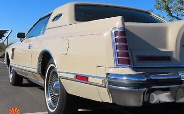 Lincoln-Continental-Coupe-1978-Tan-Tan-10562-28