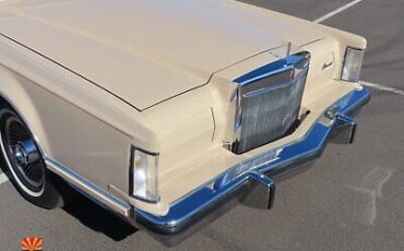 Lincoln-Continental-Coupe-1978-Tan-Tan-10562-36